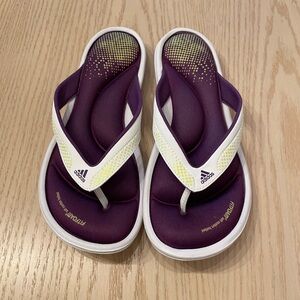 Adidas Women’s fit foam flip flops - size 8. New without tags.